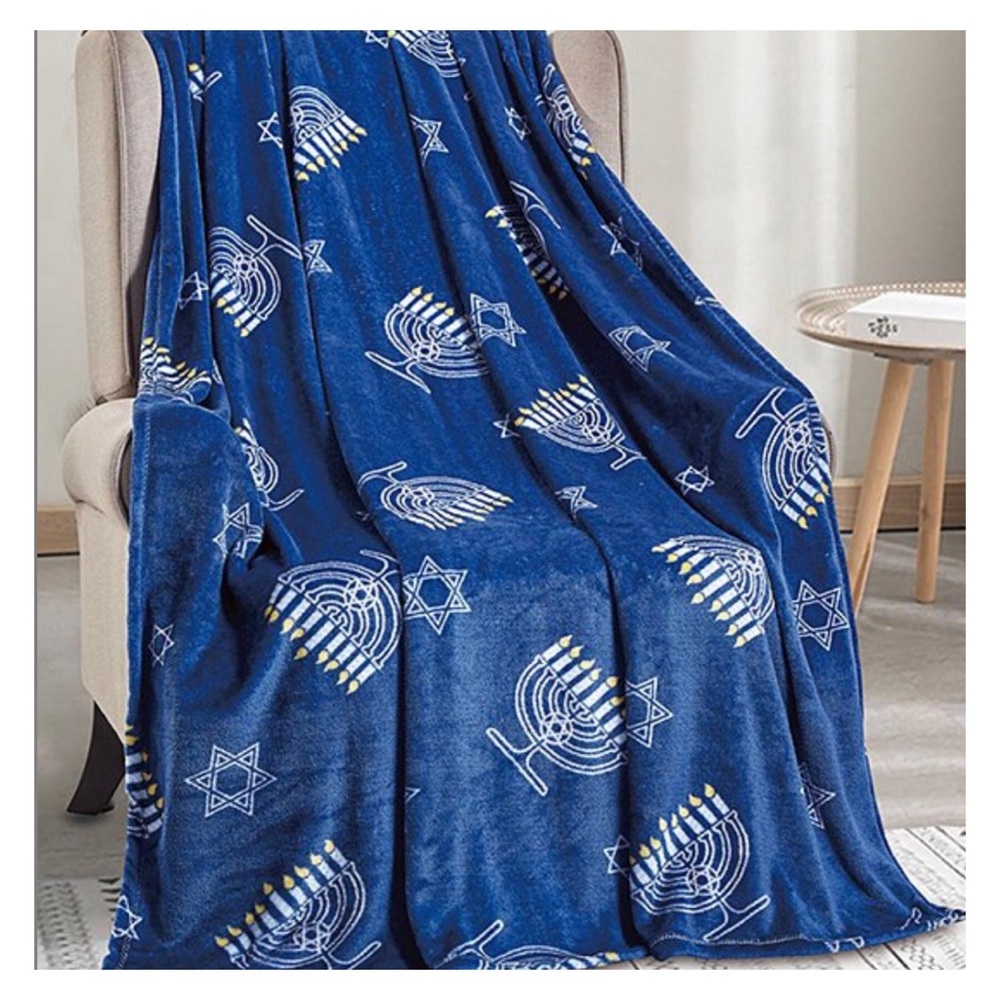 Blue Hanukkah Menorah Star David Throw Blanket NIP